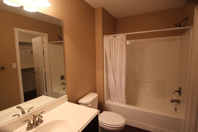 Building Photo - 19391 King Ranch Dr