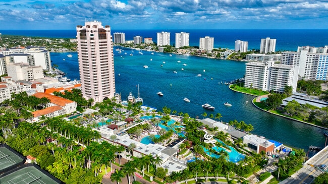 Building Photo - 331 Mizner Lake Estates Dr