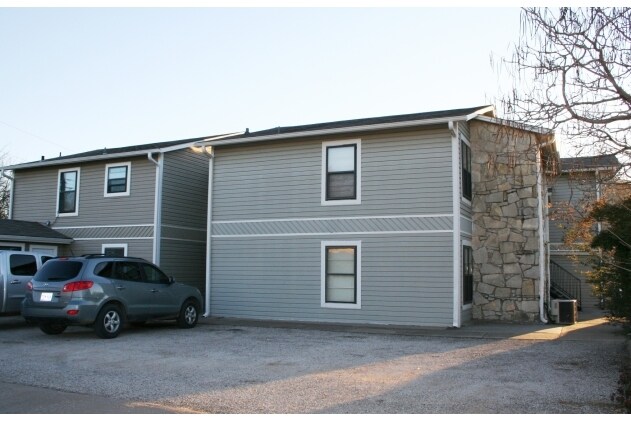 Building Photo - Rockwood Apartments