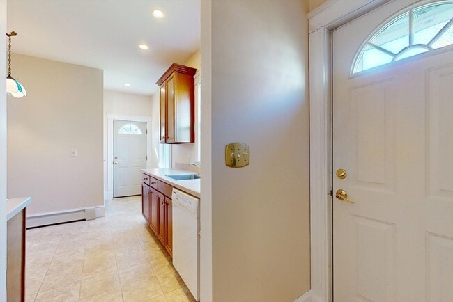 Building Photo - 18 Faneuil Rd