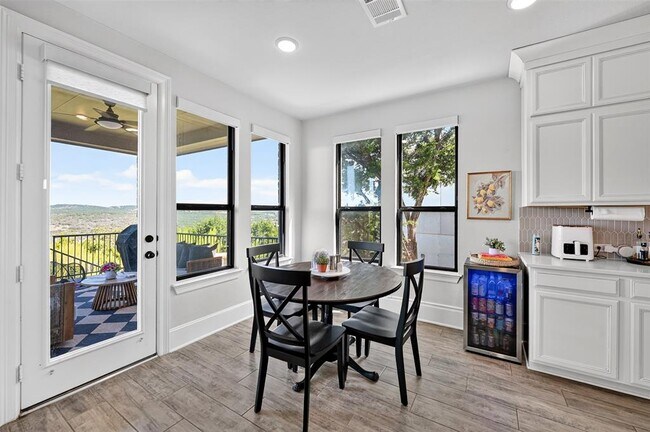 Building Photo - 2518 Sunset Vista Cir