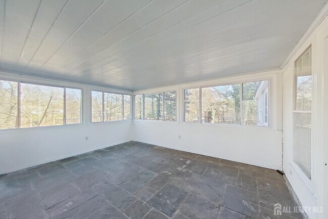 Building Photo - 205 Ashland Rd