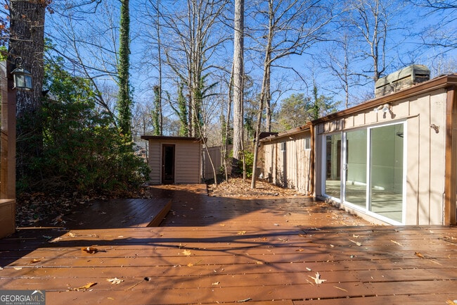 Building Photo - 3926 Clubland Dr