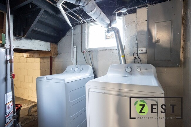 Building Photo - OPEN HOUSE 1/22! 2PM-2:30PM! Beautiful house!!!!