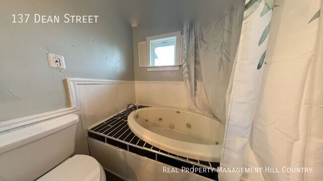 Building Photo - 137 Dean St