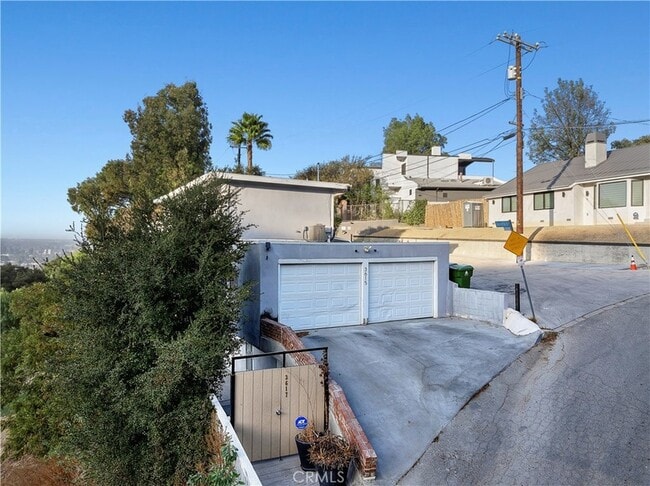 Building Photo - 3617 Sunswept Dr