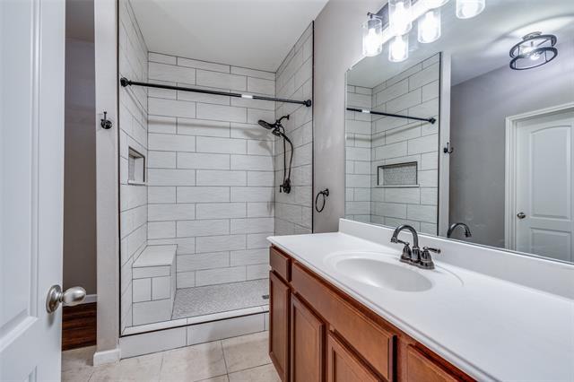 Building Photo - 8901 Highland Orchard Dr