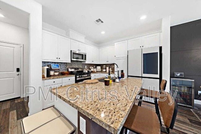 Building Photo - 34495 Agave Dr
