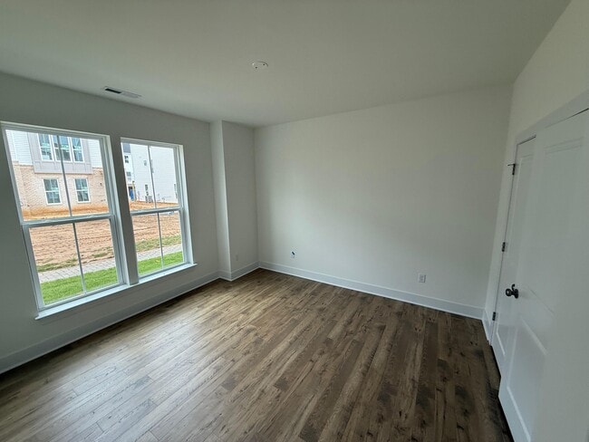 Building Photo - 15342 Oasis Sun Aly