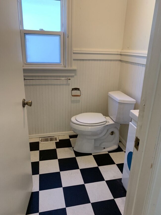 Building Photo - Rare Downtown Davis Gem with Wraparound Porch & Updated Interior