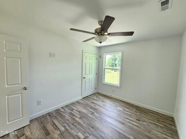 Building Photo - 1412 Indian Ridge Rd