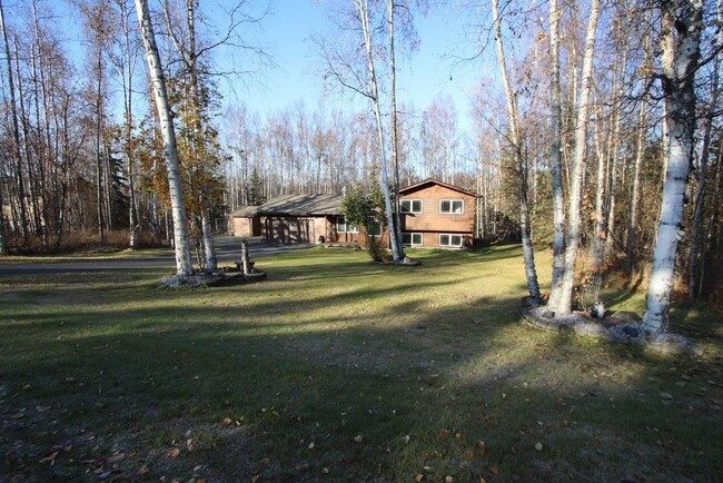 Building Photo - 4 Bedroom Chugiak Home on an Acre!