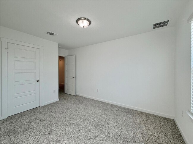 Building Photo - 1061 Winnsboro Lp