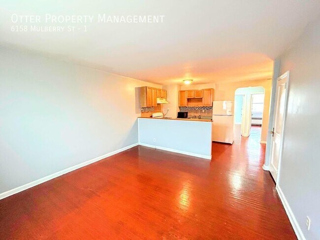 Building Photo - 6158 Mulberry St