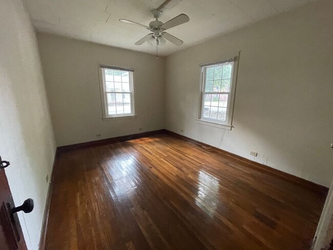 Building Photo - 103 Goodman Pl