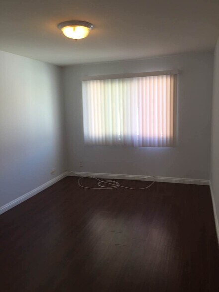 Building Photo - 1781 Bradbury Dr