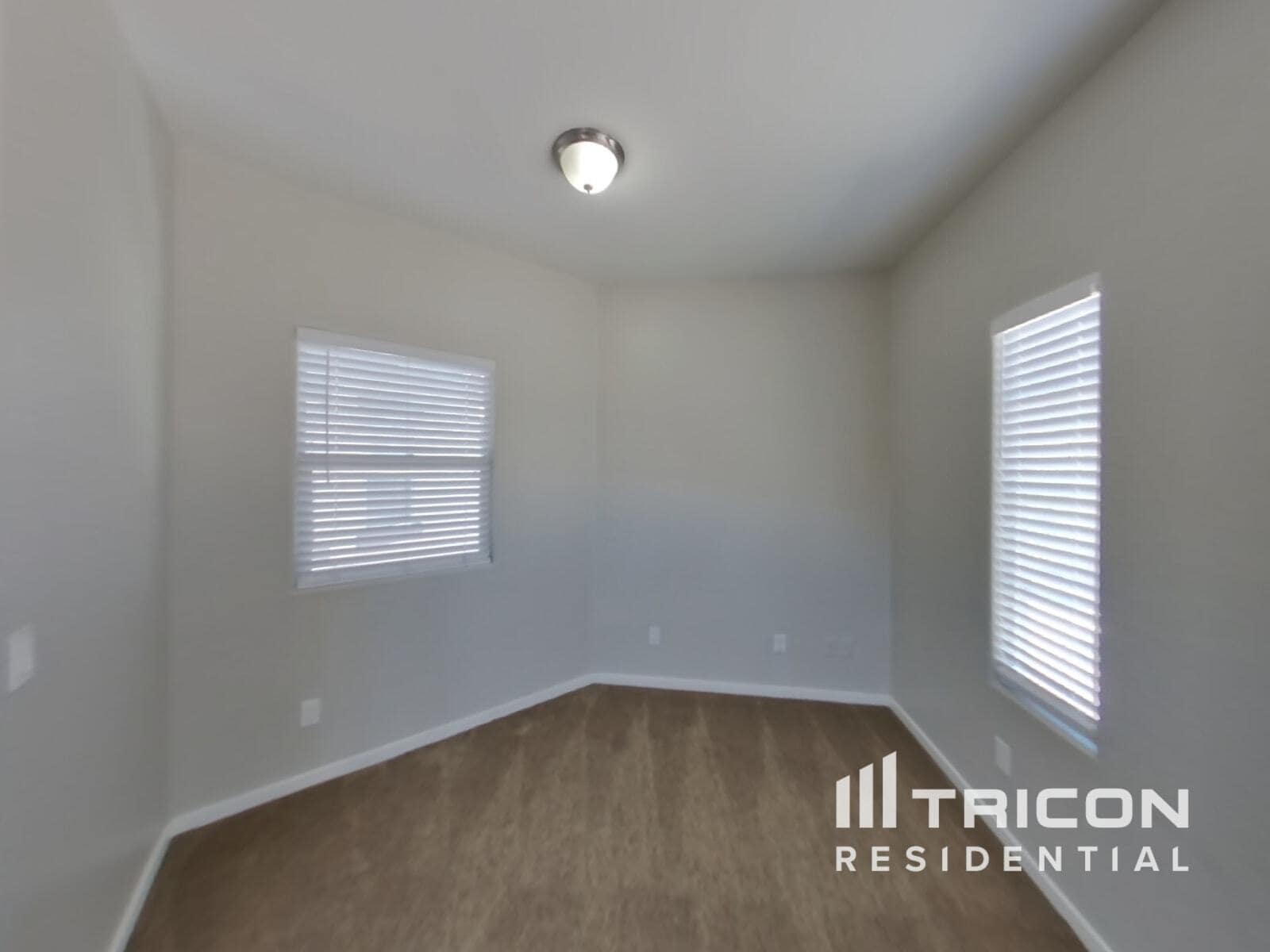 Building Photo - 10321 W Monterosa Ave
