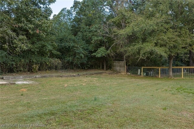 Building Photo - 1561 Whippoorwill Dr
