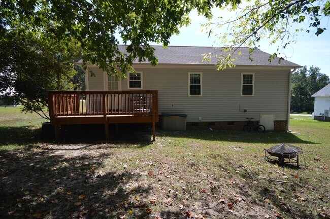 Building Photo - 4505 Whistling Way