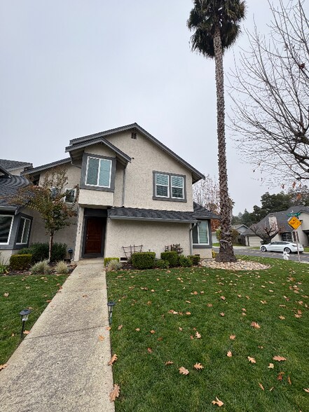 Primary Photo - 984 San Miguel Rd