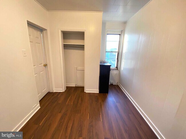 Building Photo - 3027 Weikel St