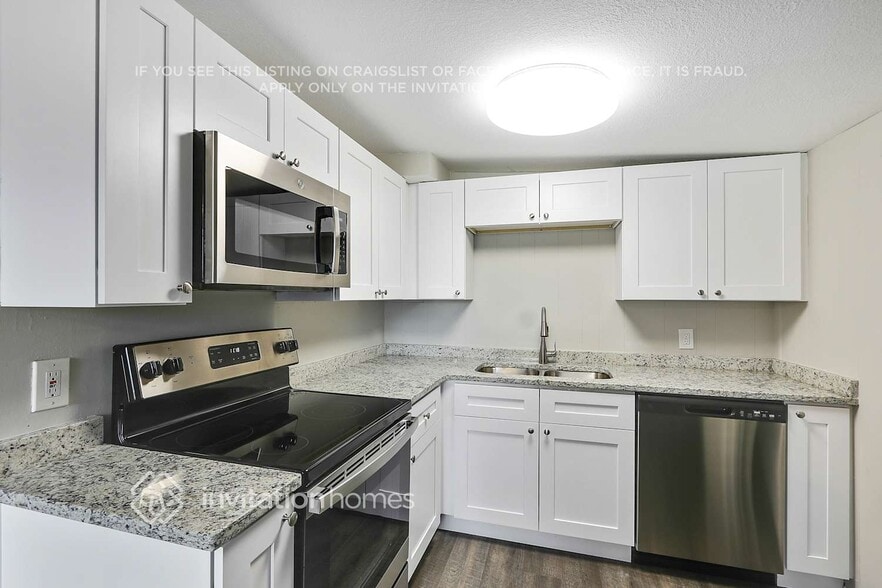 Building Photo - 11659 106th St