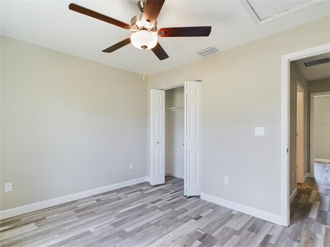 Building Photo - 13215 SW 77th Ave