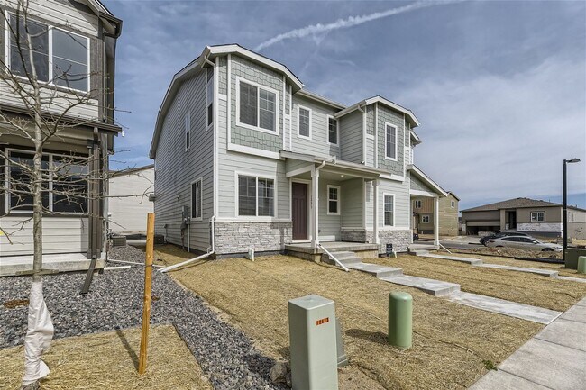 Building Photo - Single Family 3 Bed, 3 Bath Paired-Home in Anthology, Parker!