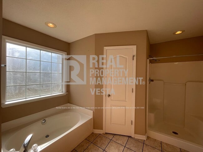 Building Photo - 316 Wynfield Ln