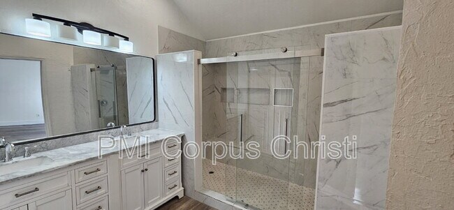 Building Photo - 7625 Stony Brook Dr