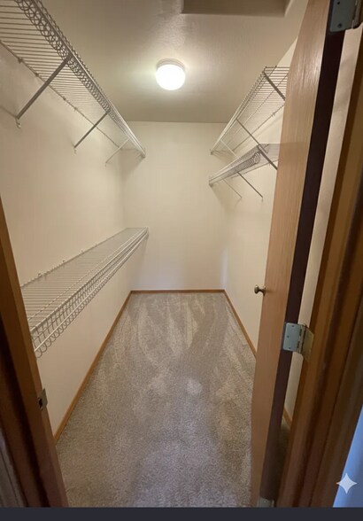 Building Photo - 3437 SW 2nd St