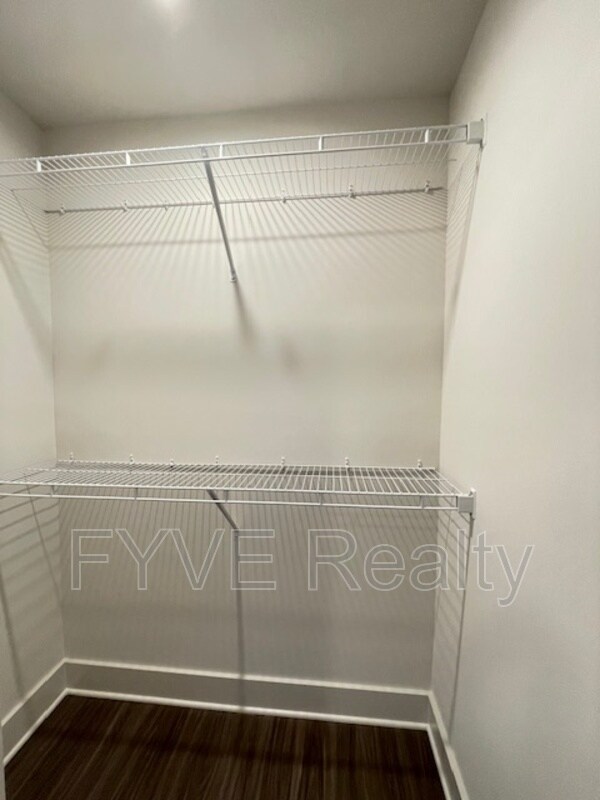 Building Photo - 194 Chestnut Cir