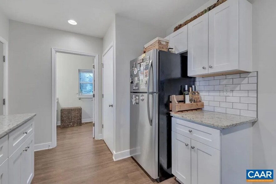 Building Photo - 1304 Poplar St