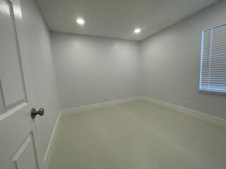 Building Photo - 1630 Zenith Way