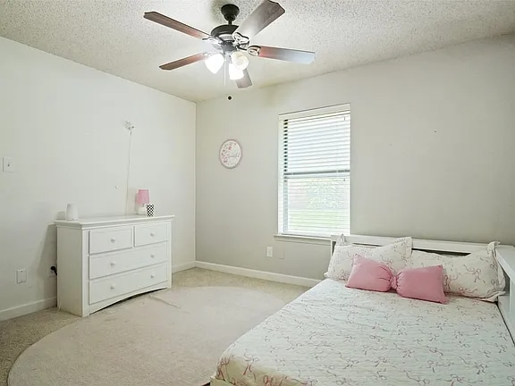 Building Photo - 1000 Forest Trail Ct