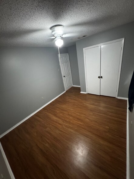 Building Photo - 2707 Mt Laurel Dr