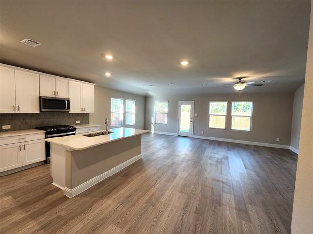 Building Photo - 3710 Canyon Dr