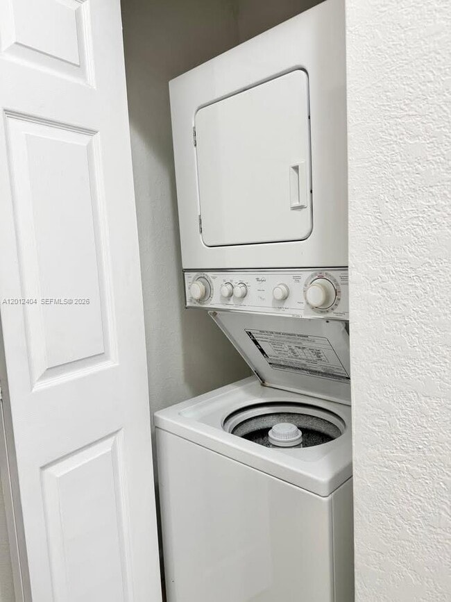 Building Photo - 9203 SW 170th Ct
