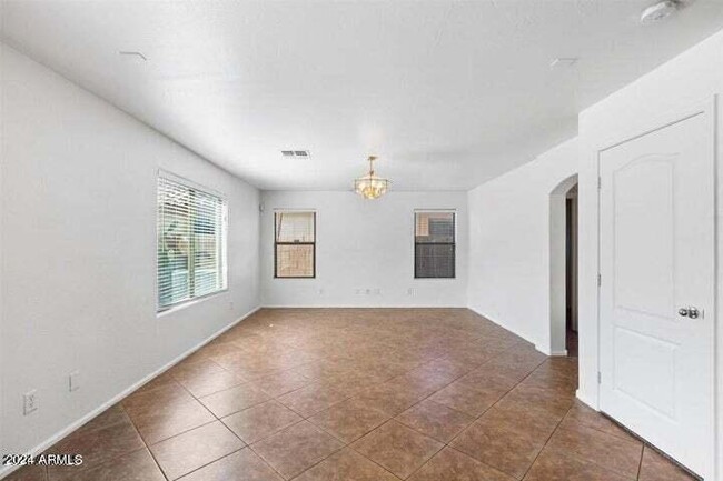 Building Photo - 4123 E Coal St