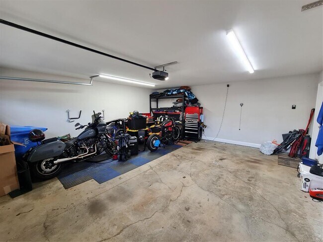 Building Photo - 919 Wheat Ridge Dr
