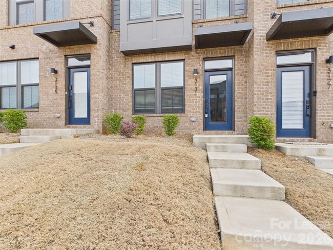 Building Photo - 3131 Coquina Ln