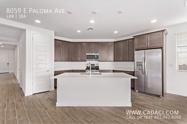 Building Photo - 8059 E Paloma Ave