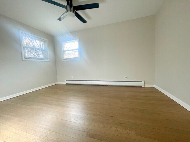 Building Photo - 406 Franklin Ave