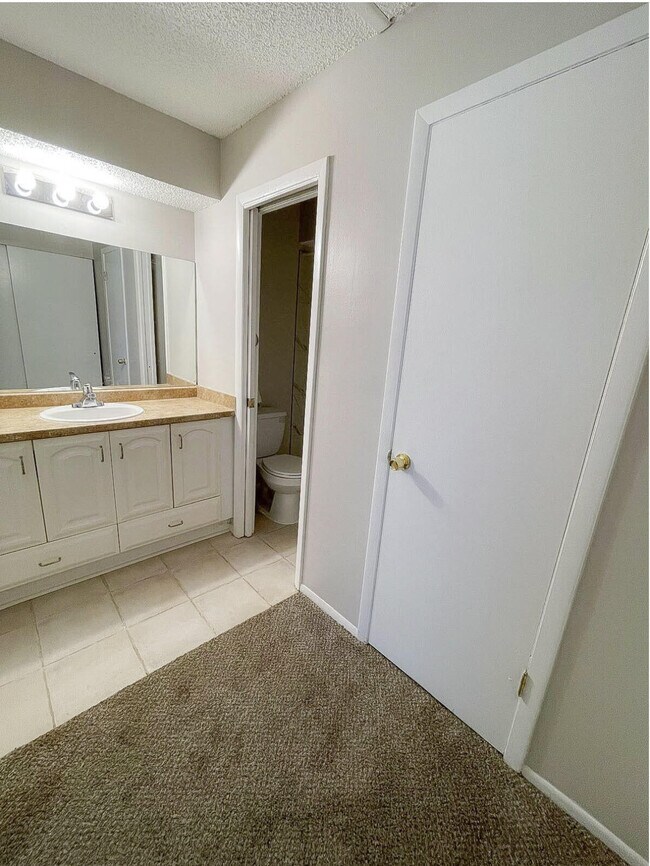 Building Photo - 6010 Indrio Rd