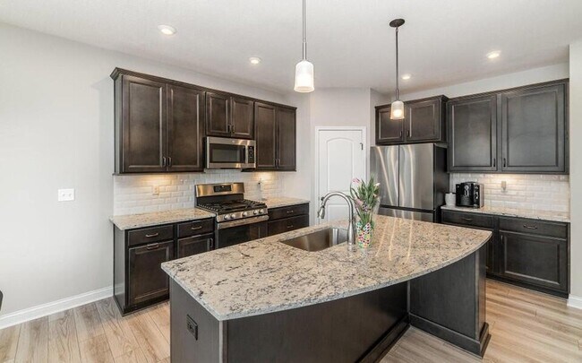 Building Photo - 6800 Green Isle Ln