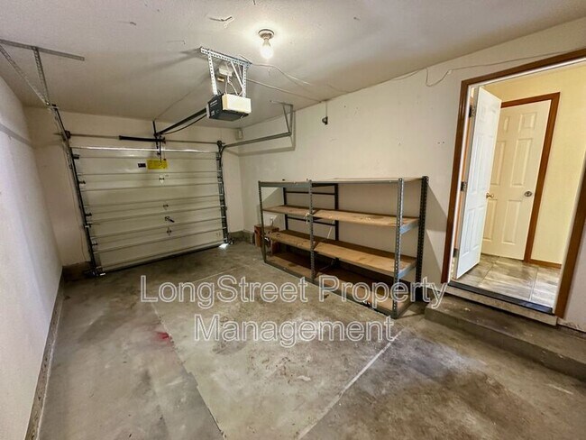Building Photo - 11018 SW Verde Terrace