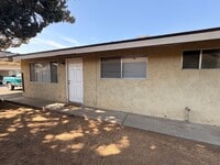 Building Photo - 2526-2532 W. Caldwell Ave.