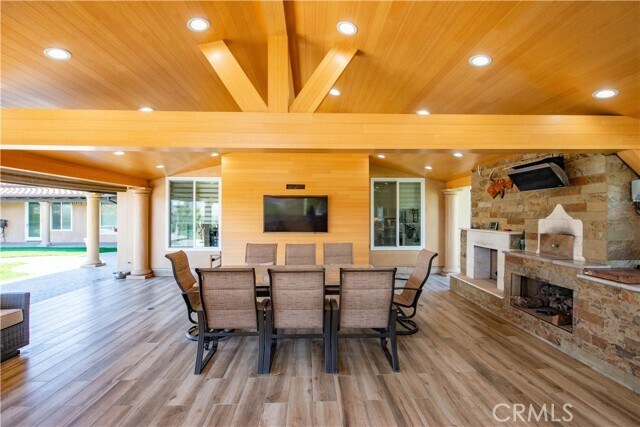 Building Photo - 27048 Triumph Ave