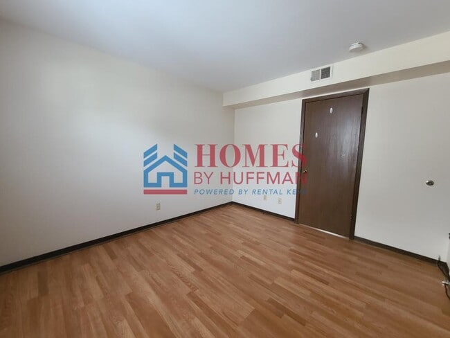 Building Photo - Westside - One Bedroom Apartment