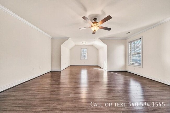 Building Photo - 6982 Linn Cove Court